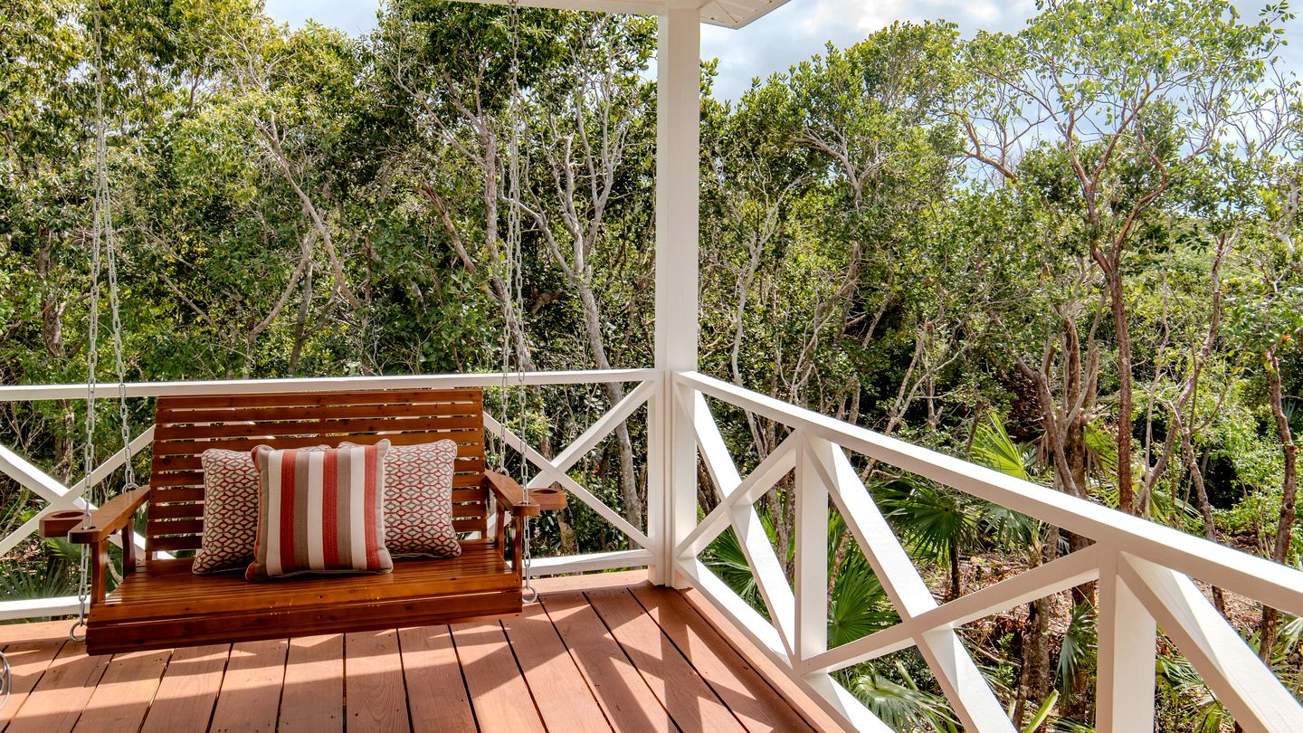 Beautiful Beach House with Golf Cart Near Stunning Beach in North Eleuthera, Bahamas