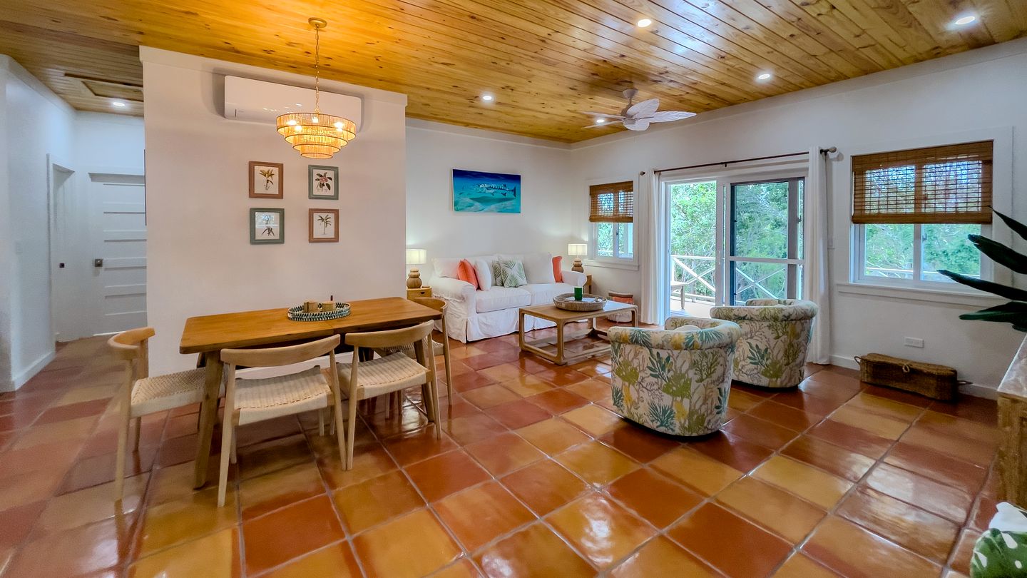 Beautiful Beach House with Golf Cart Near Stunning Beach in North Eleuthera, Bahamas