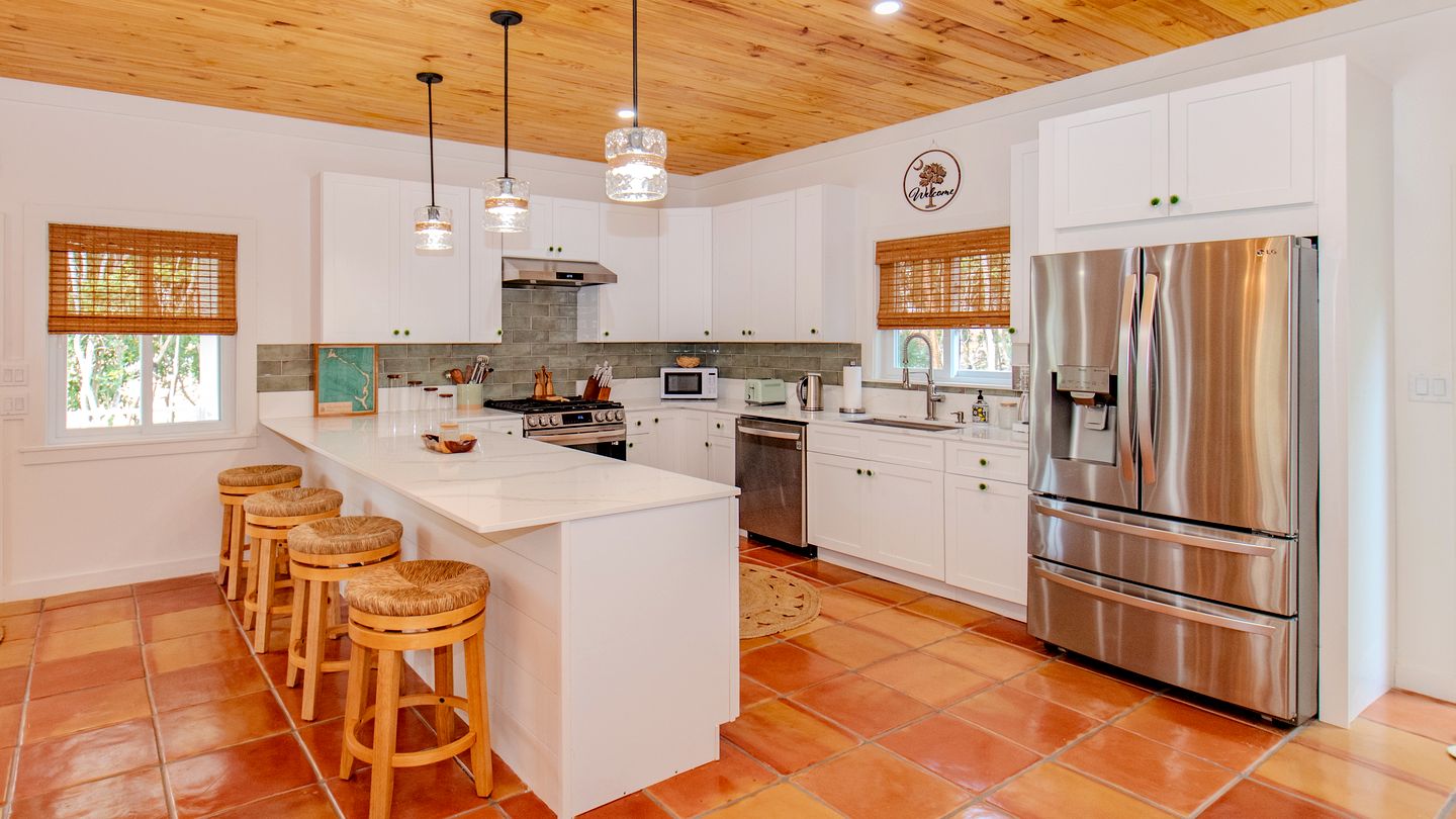 Beautiful Beach House with Golf Cart Near Stunning Beach in North Eleuthera, Bahamas