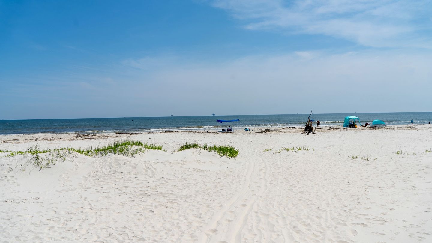 Awesome Beach House with Stunning Sea Views in Dauphin Island, Alabama