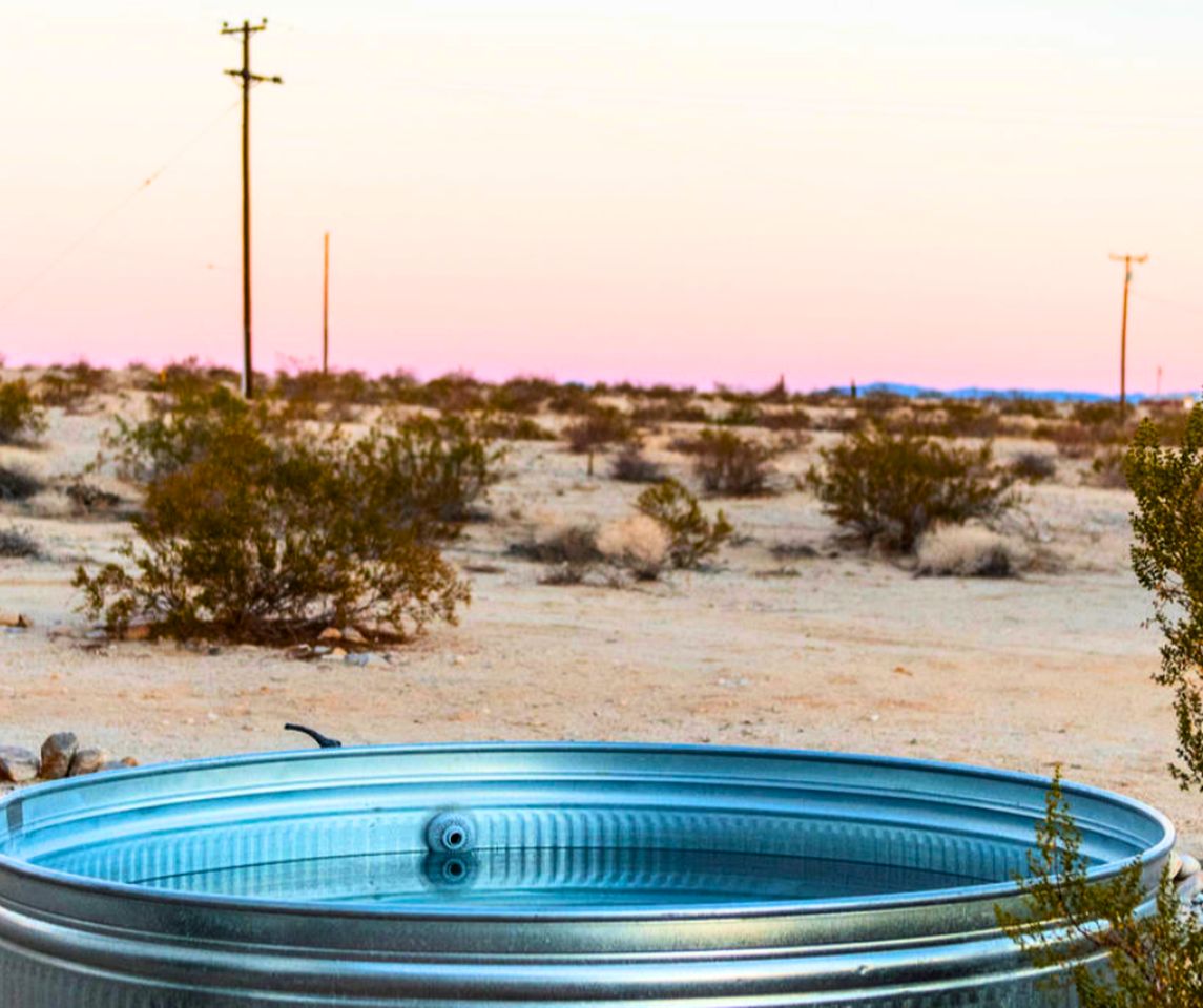 Outstanding Desert Cabin with Hot-Tub and Incredible Stargazing in California