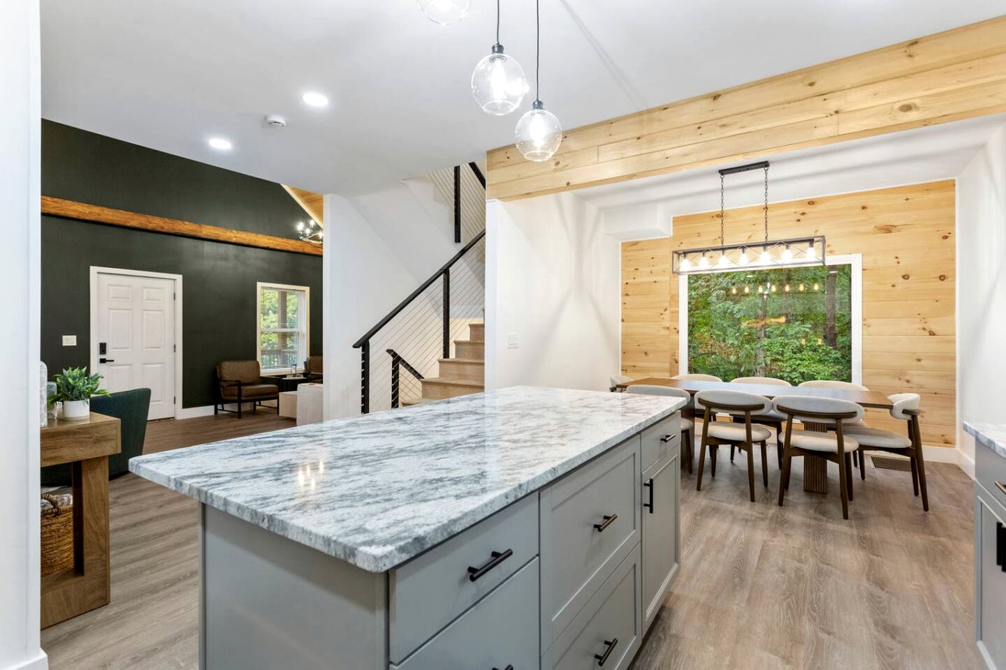 Stylish Lakehouse with Black-and-White Modern Design near Lake Hartwell, Clemson SC