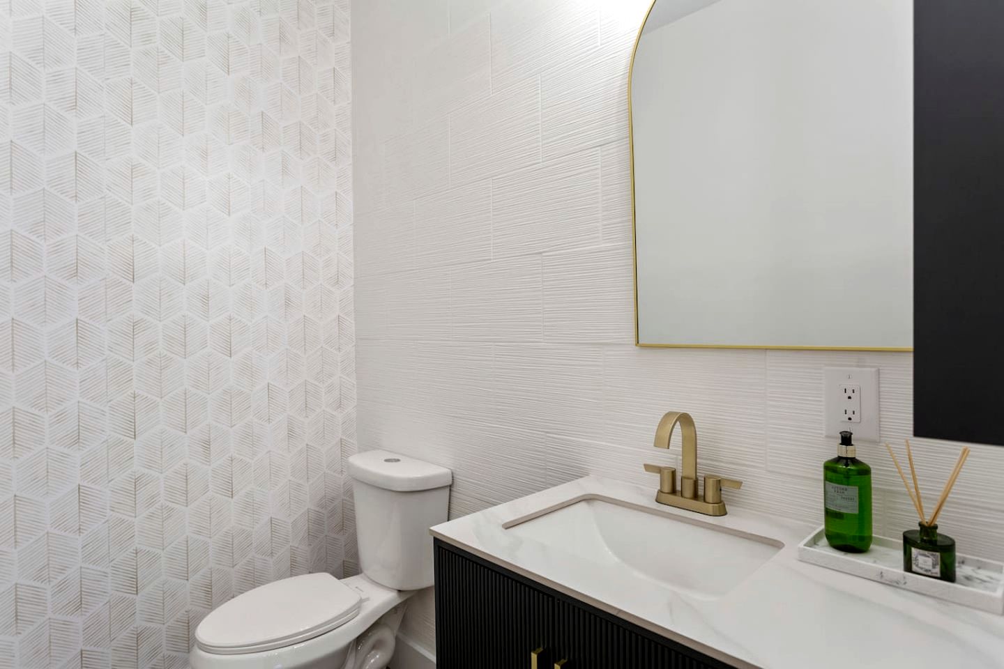 Stylish Lakehouse with Black-and-White Modern Design near Lake Hartwell, Clemson SC