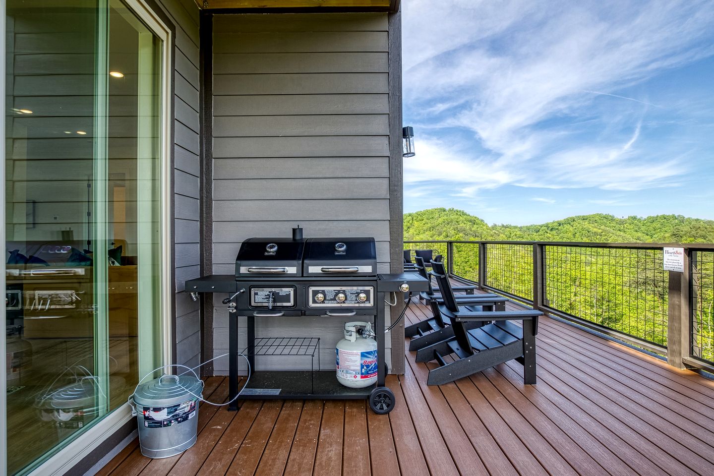 Spectacular Modern Cabin with Indoor Swimming Pool and Barbecue in Sevierville, Tennessee