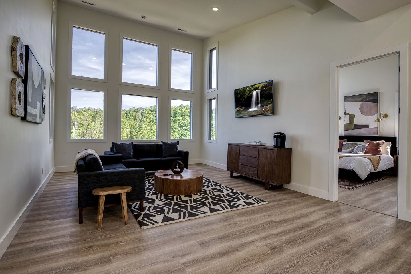Spectacular Modern Cabin with Indoor Swimming Pool and Barbecue in Sevierville, Tennessee