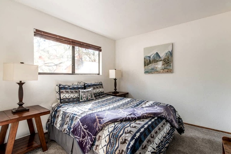 Cabins (United States of America, Big Bear Lake, California)