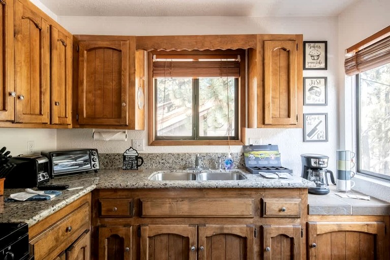 Cabins (United States of America, Big Bear Lake, California)