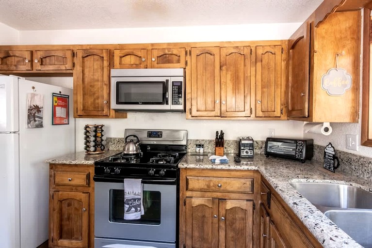 Cabins (United States of America, Big Bear Lake, California)