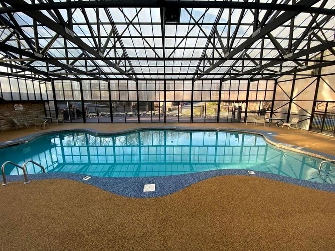 Exceptional Log Cabin for Families and Groups with Hot Tub, Arcade, and Pool Table in Sevierville, Tennessee