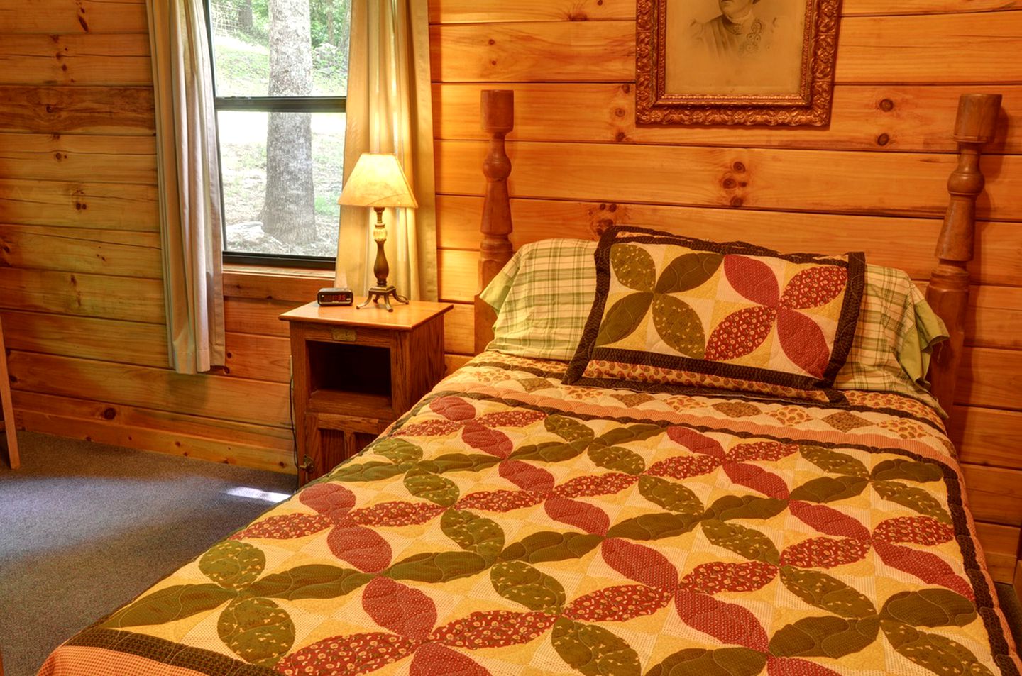 Lovely Rustic Cabin Secluded in the Woods near Maggie Valley, North Carolina