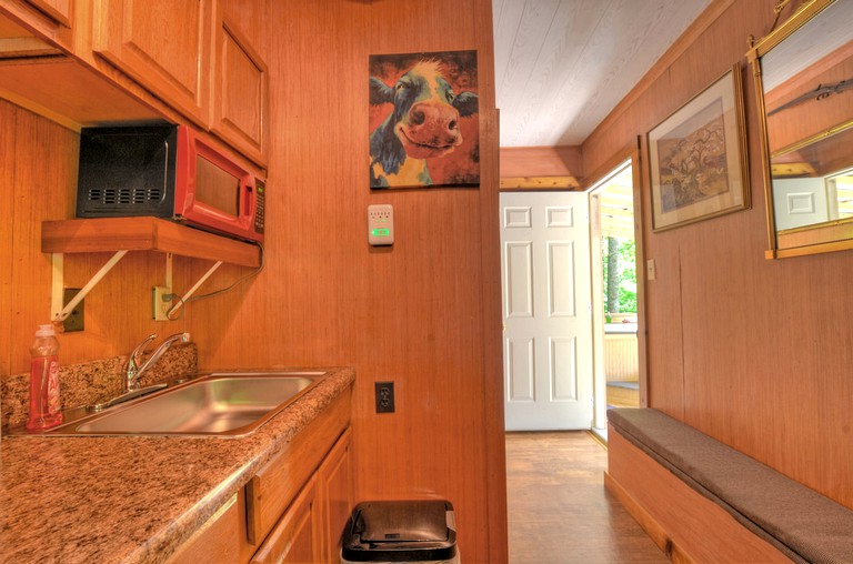 Tiny Houses (Cherokee, North Carolina, United States)