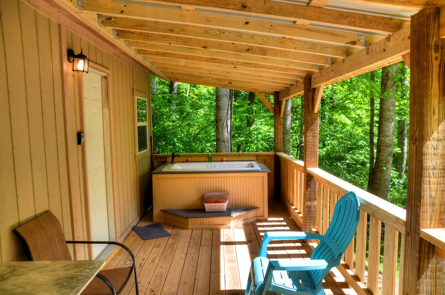 Tiny House for Two with Outdoor Tub near Great Smoky Mountains in Cherokee, North Carolina