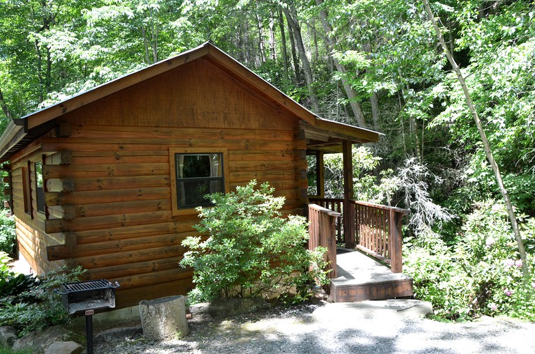 Log Cabins (Cherokee, North Carolina, United States)