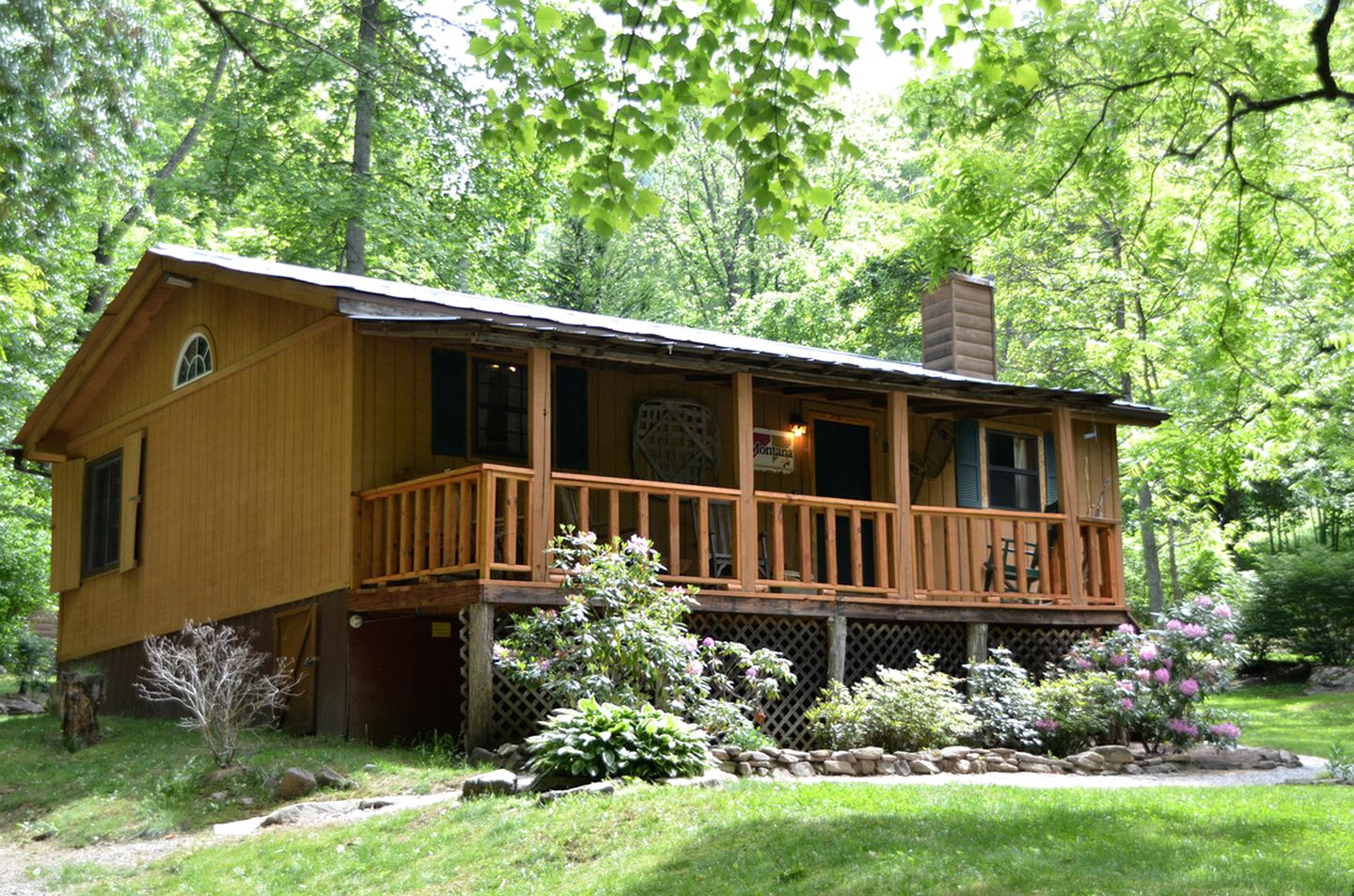 Secluded Family-Friendly Cabin with Hot Tub near Cherokee, North Carolina