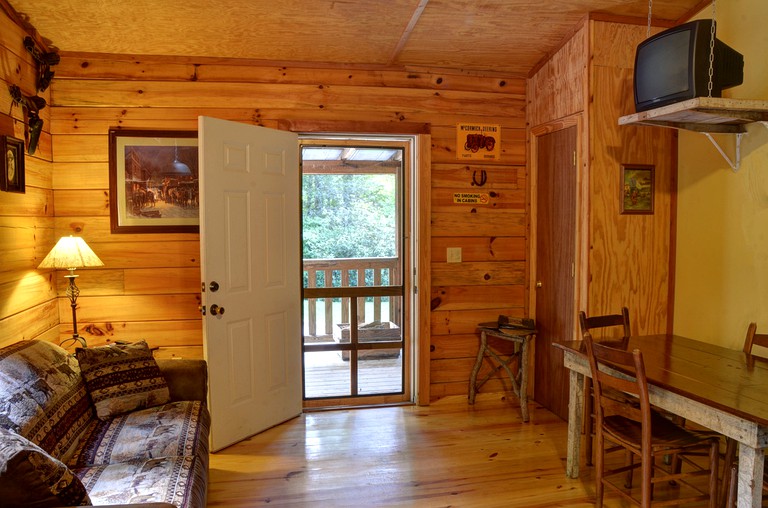 Log Cabins (Cherokee, North Carolina, United States)