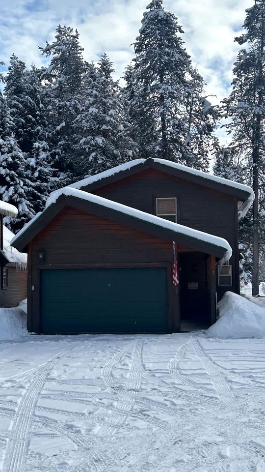 Charming Home with Golf Course Views & Relaxing Vibes in McCall, Idaho