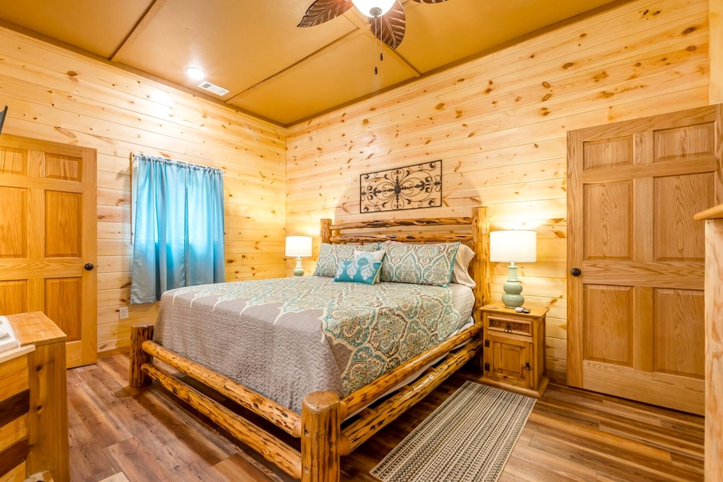 Paradise Cabin with Foosball Table and BBQ in Cleveland, Georgia