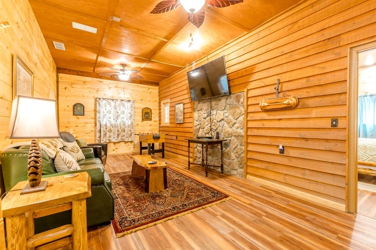 Cabins (United States of America, Cleveland, Georgia)
