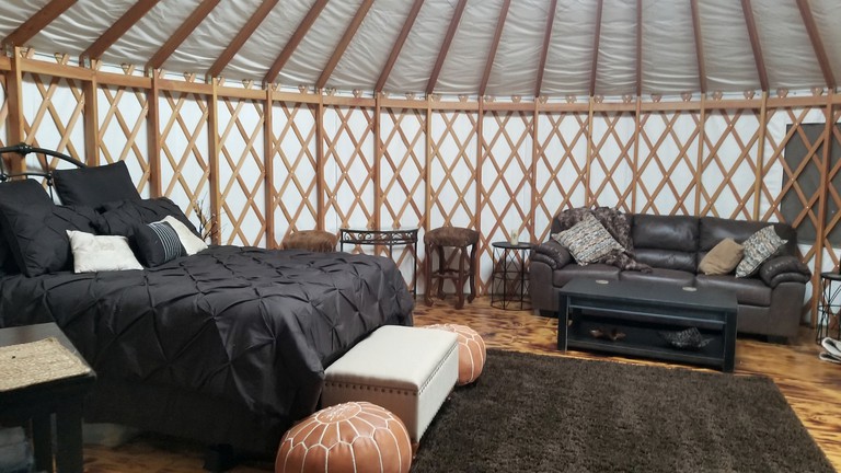 Yurts (Southlake, Texas, United States)