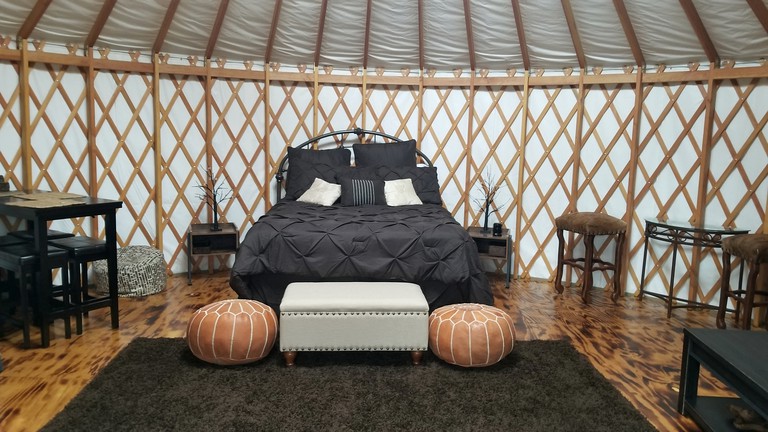 Yurts (Southlake, Texas, United States)