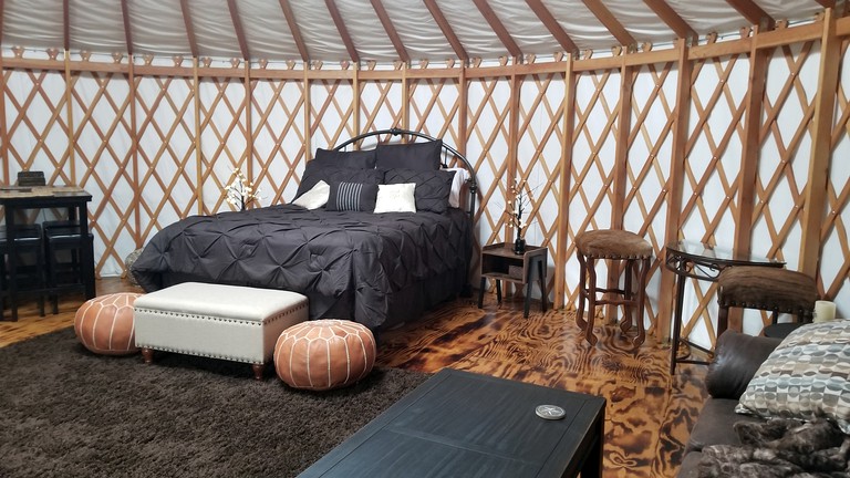 Yurts (Southlake, Texas, United States)