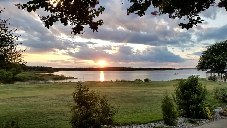 Yurts (Southlake, Texas, United States)