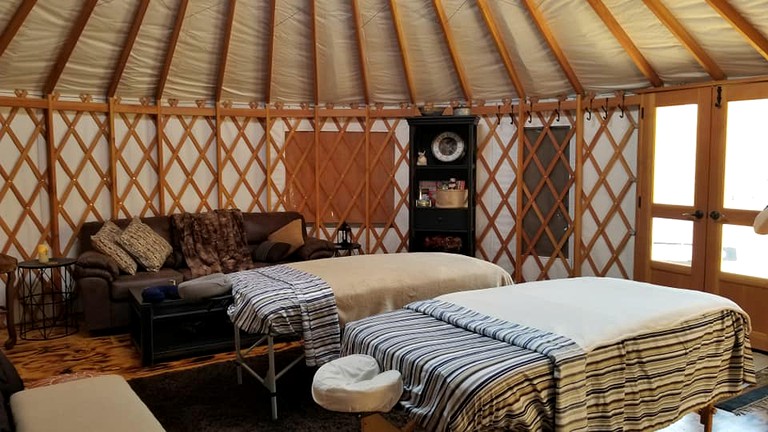 Yurts (Southlake, Texas, United States)