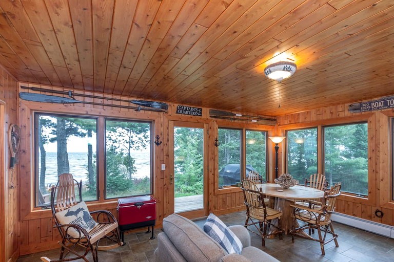 Vacation Rentals (United States of America, Paradise, Michigan)