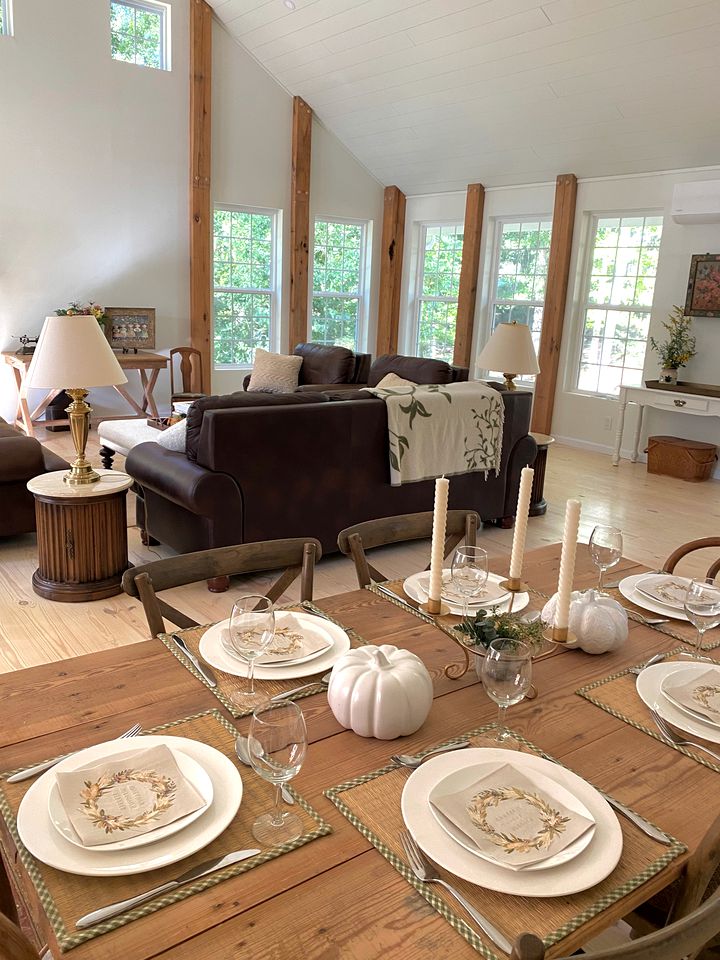 Charming Farmhouse Cottage Perfect for Family-Friendly Getaways in Signal Mountain, Chattanooga
