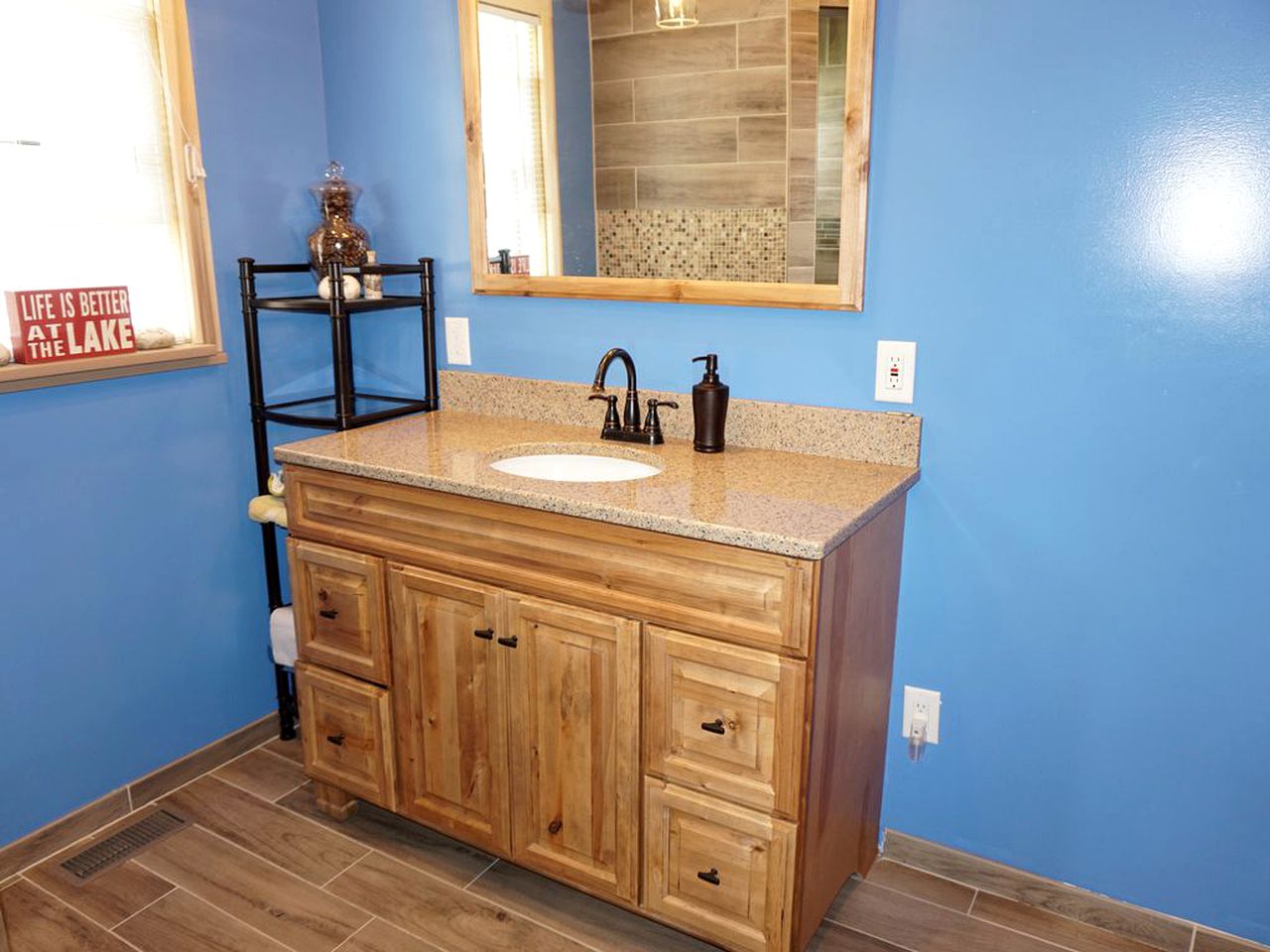 Spacious Family Cabin on Stunning Wixom Lake near Midland, Michigan