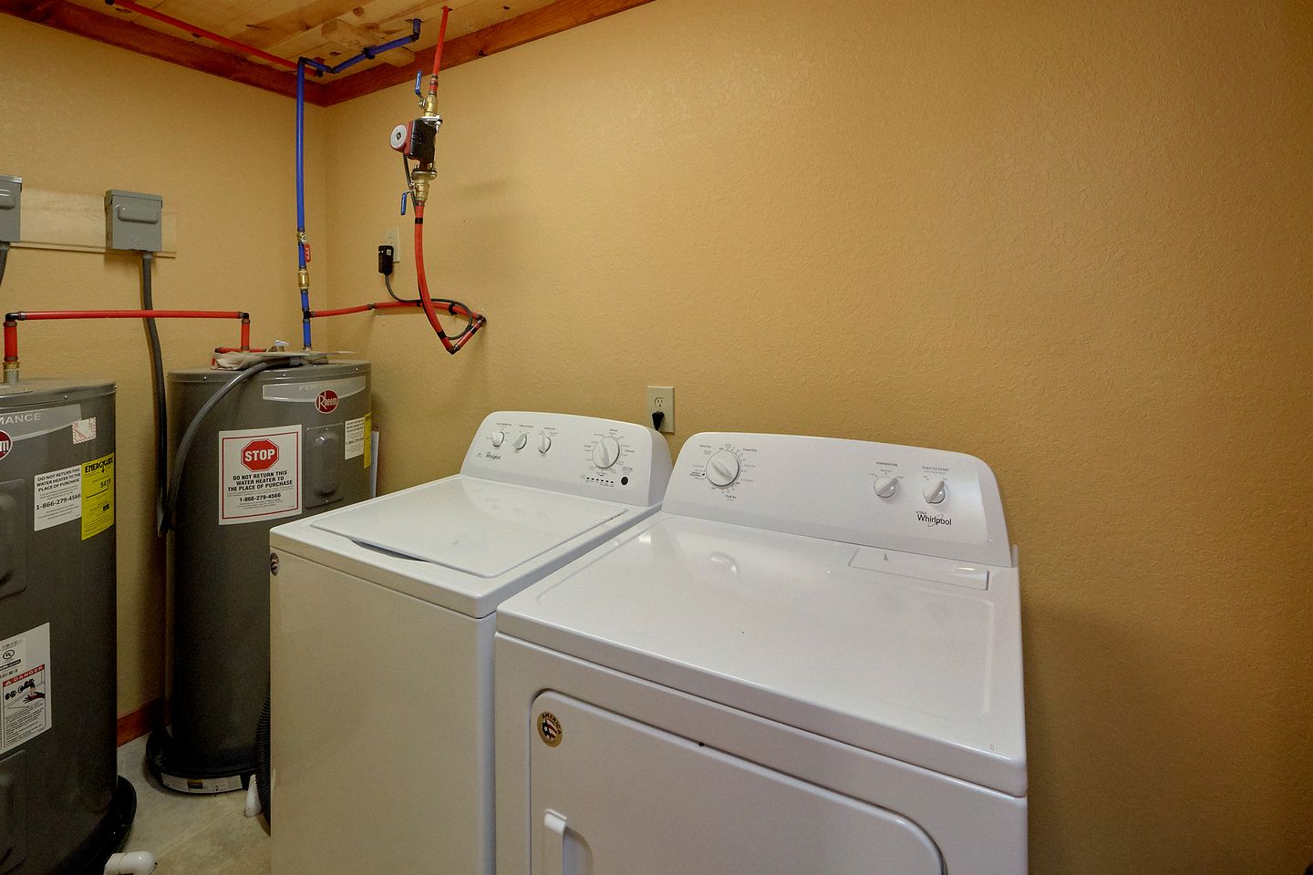 Paradise Point Pool Lodge Holiday home 6 - in Sevierville, TN