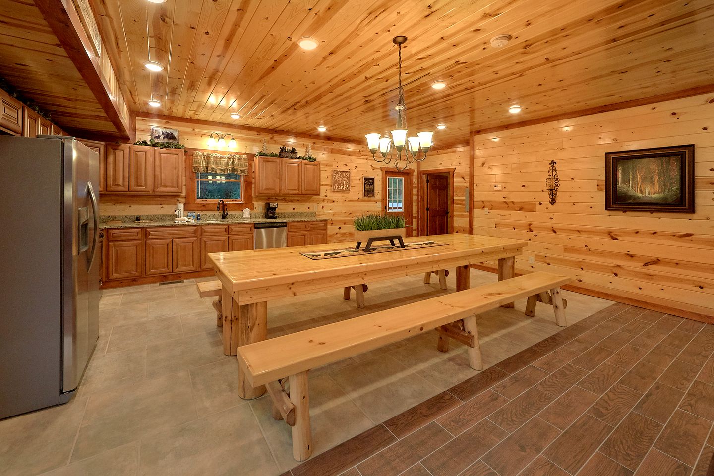 Luxurious and Spacious Cabin Rental with an Indoor Pool near the Great Smokies, TN