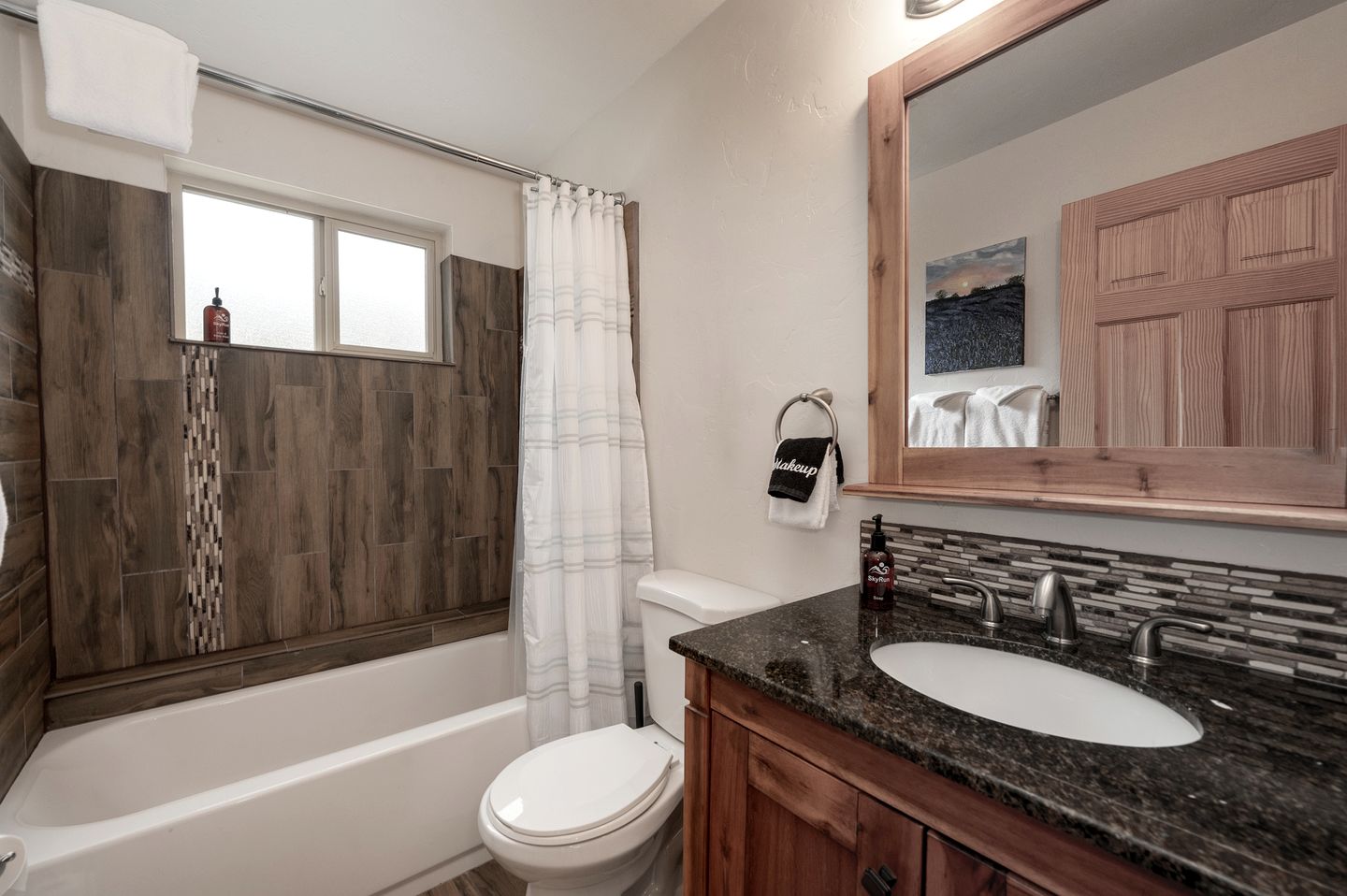 Gorgeous Rustic Wooden Cabin with Hot-tub in Grand Lake, Colorado