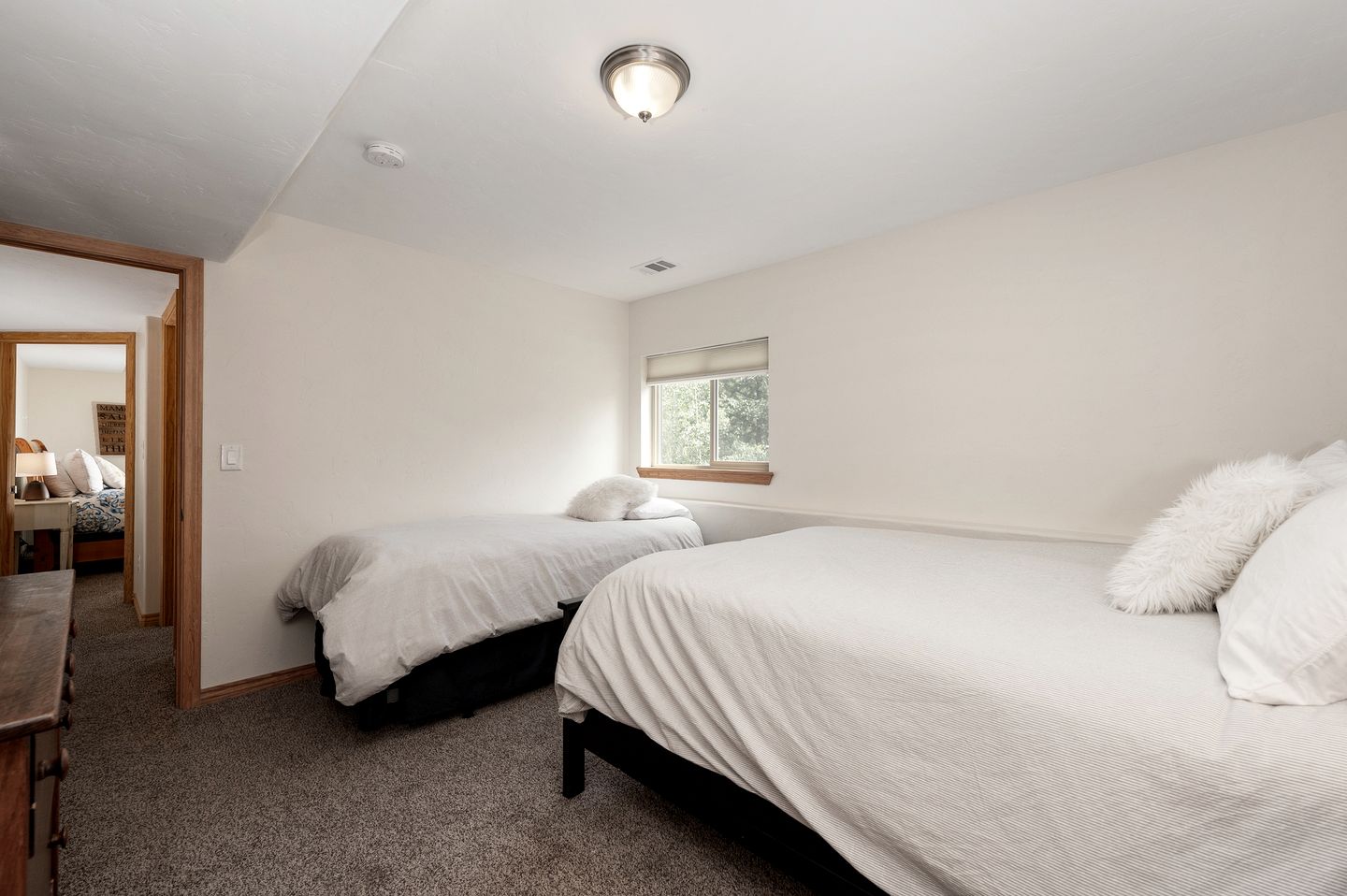 Gorgeous Rustic Wooden Cabin with Hot-tub in Grand Lake, Colorado