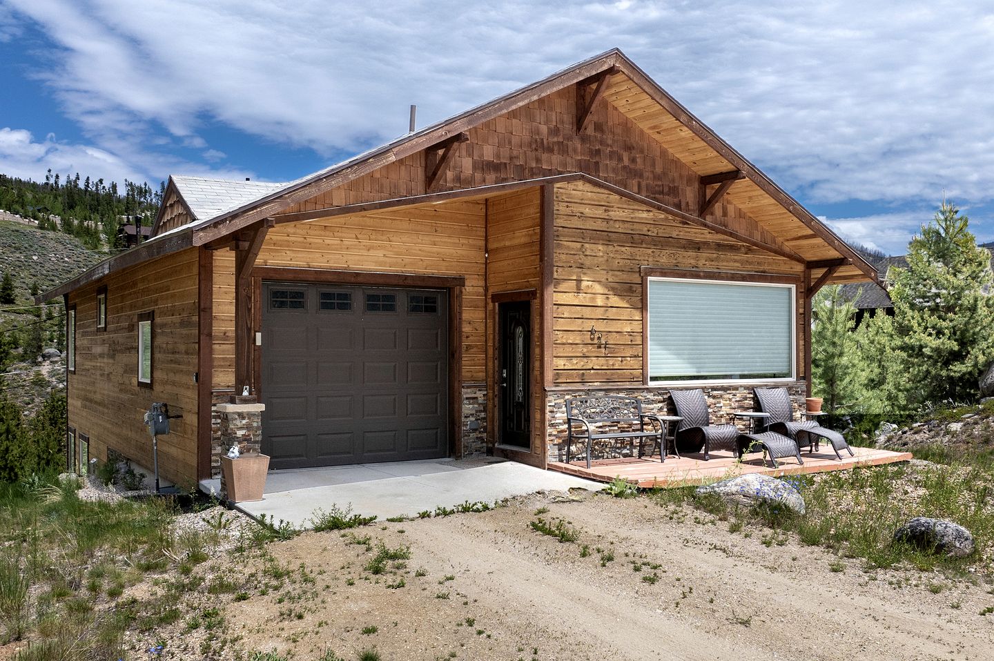 Gorgeous Rustic Wooden Cabin with Hot-tub in Grand Lake, Colorado