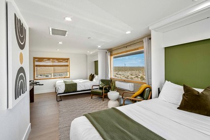 Luxury Joshua Tree Retreat with Saltwater Pool, Spa & Sky Deck Stargazing – Twentynine Palms, California photo 2
