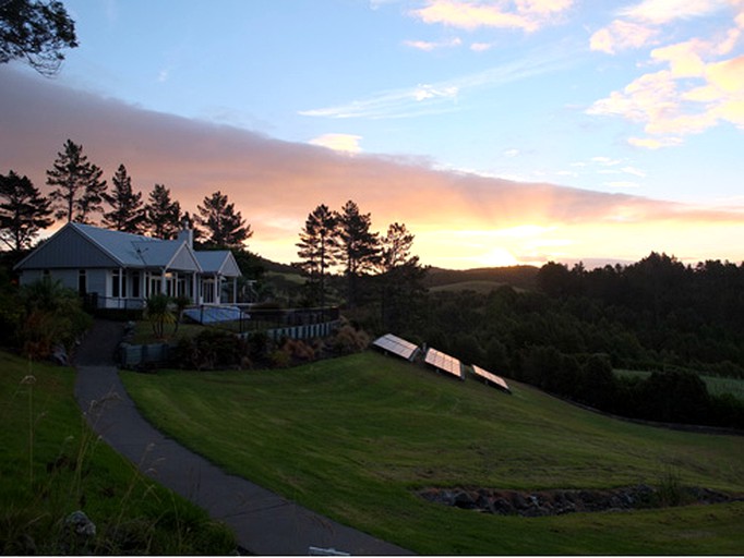 Vacation Rentals (Russell, North Island, New Zealand)