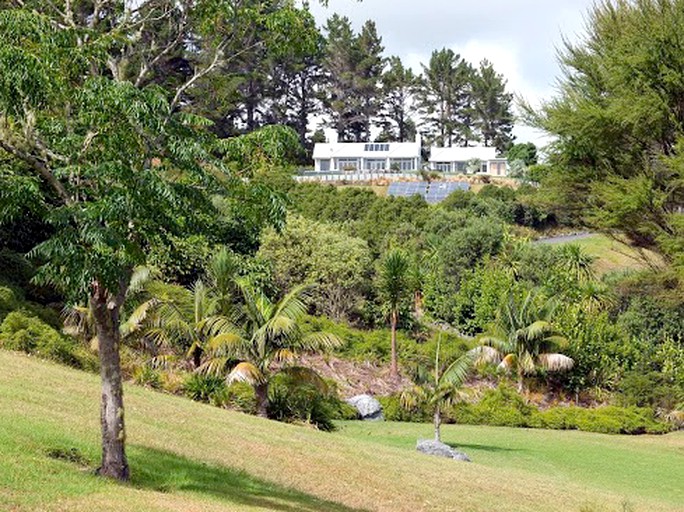 Vacation Rentals (Russell, North Island, New Zealand)