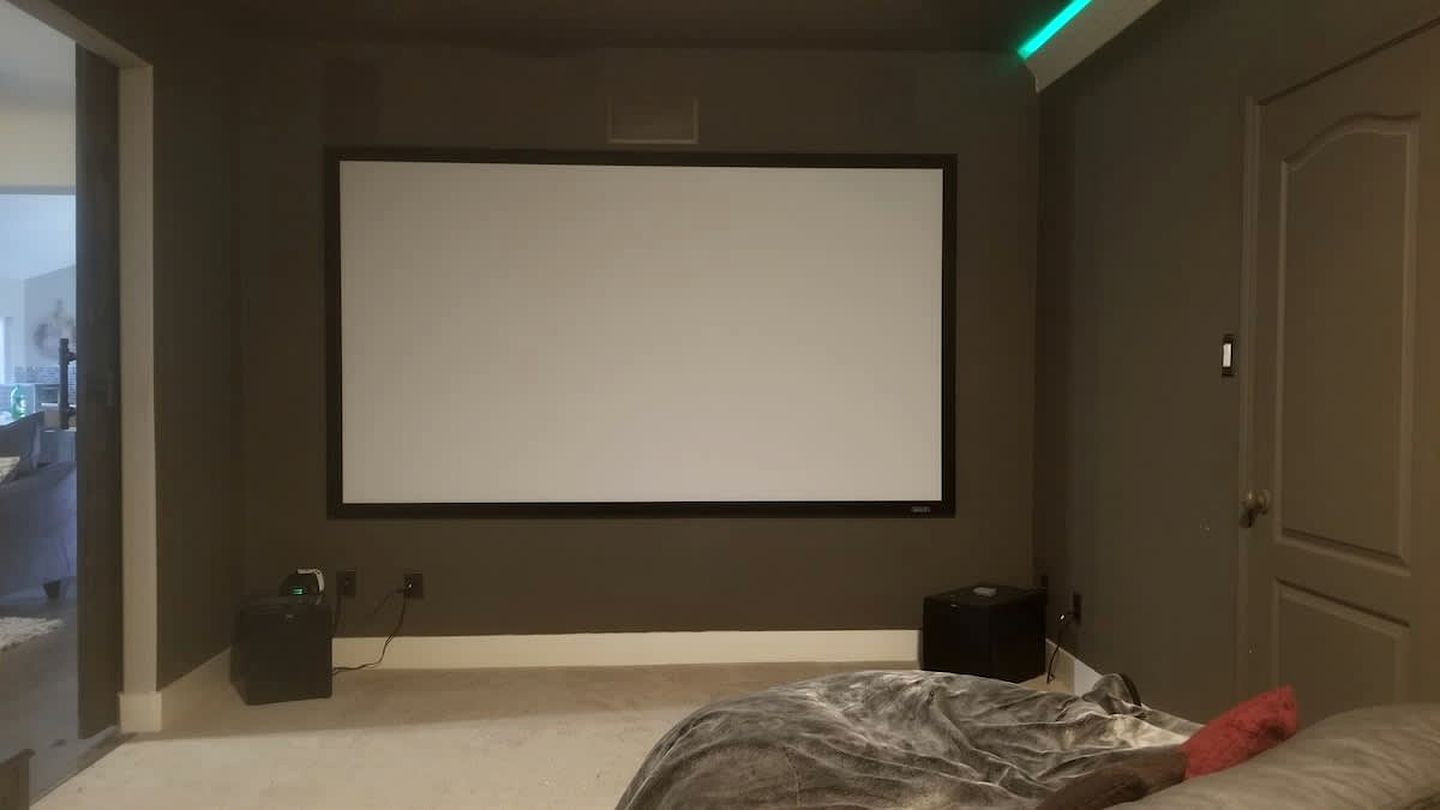 Spacious Lakefront Retreat House with 1100sqft Sports Bar Patio & Hot Tub Near Little Elm Beach, Little Elm, Texas