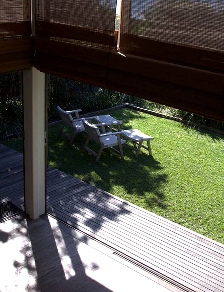 Stunning Beach House with Barbecue and Beach Access in Culburra Beach, New South Wales