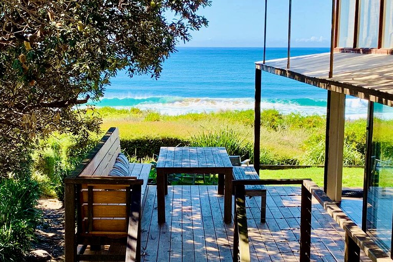 Beach Houses (Australia, Culburra Beach, New South Wales)