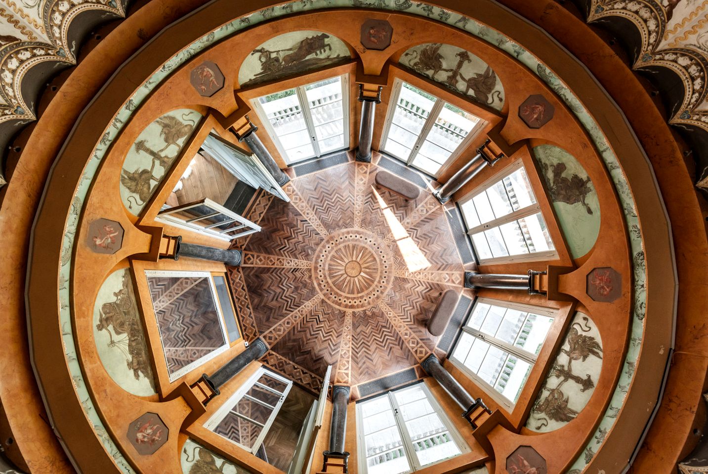 Enchanting Heritage Lodge in Historic Dome Pavilion on the Scheldt River near Bornem, Antwerp