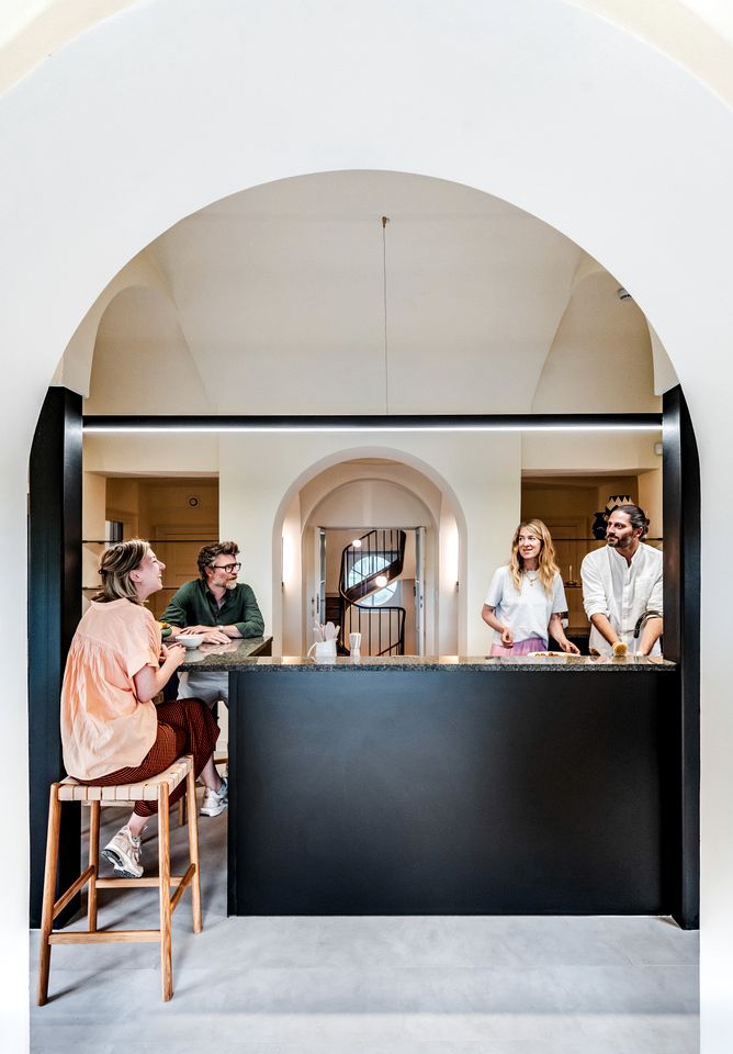 Enchanting Heritage Lodge in Historic Dome Pavilion on the Scheldt River near Bornem, Antwerp