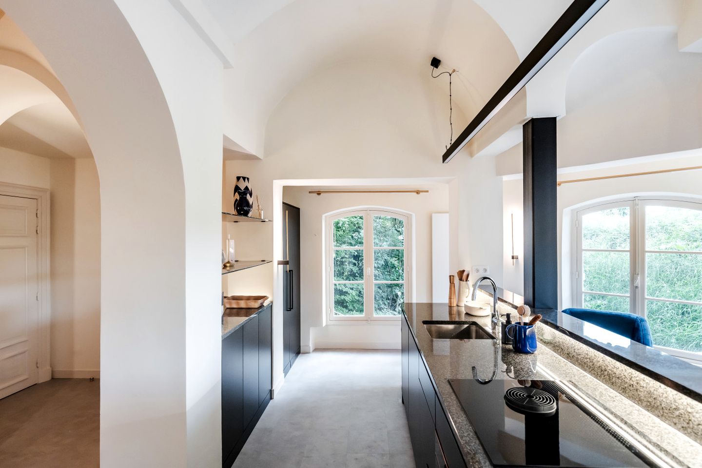 Enchanting Heritage Lodge in Historic Dome Pavilion on the Scheldt River near Bornem, Antwerp