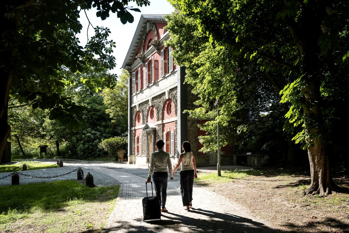 Enchanting Heritage Lodge in Historic Dome Pavilion on the Scheldt River near Bornem, Antwerp