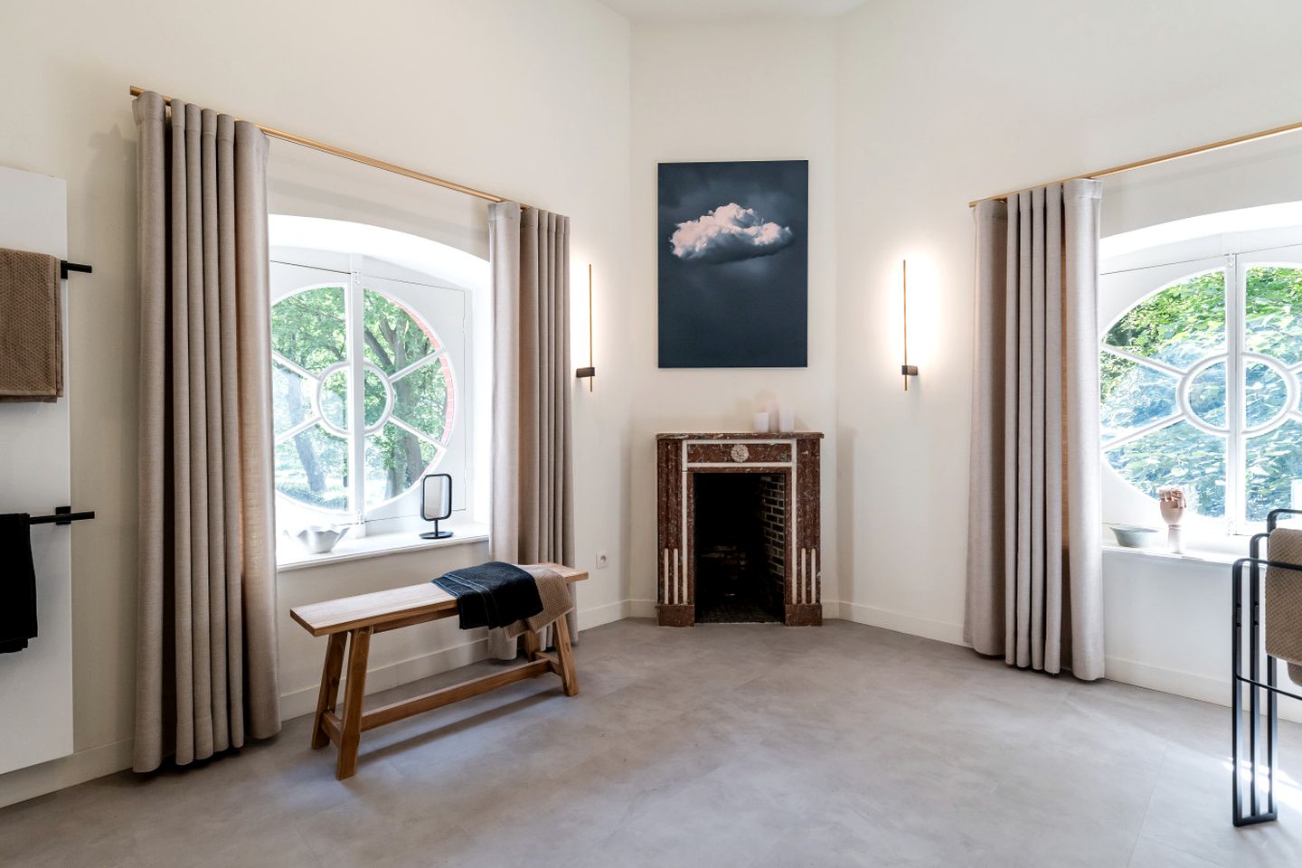 Enchanting Heritage Lodge in Historic Dome Pavilion on the Scheldt River near Bornem, Antwerp