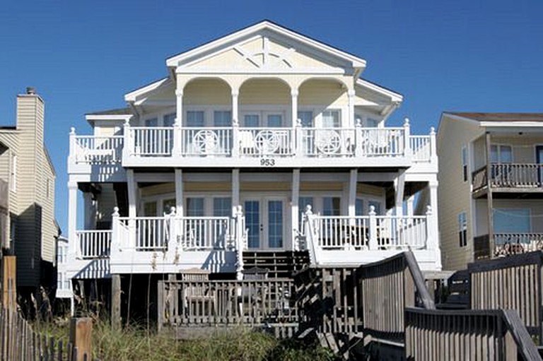 Beach Houses (Holden Beach, North Carolina, United States)