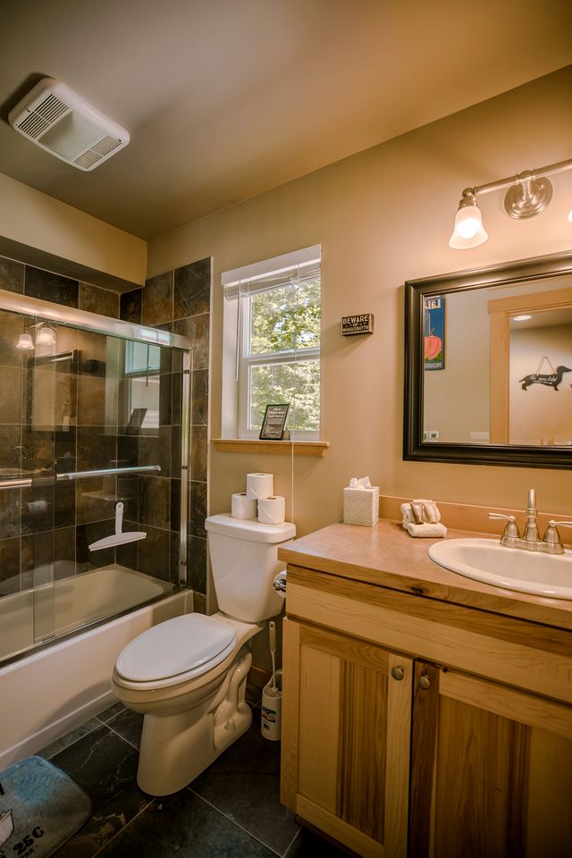 Family Cabin with Beautiful Equipped Garden in Leavenworth, Washington