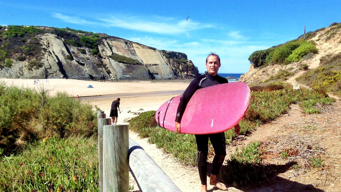 Spacious Holiday Rentals with Breakfast Included near the Coast in Sao Teotonio, Portugal