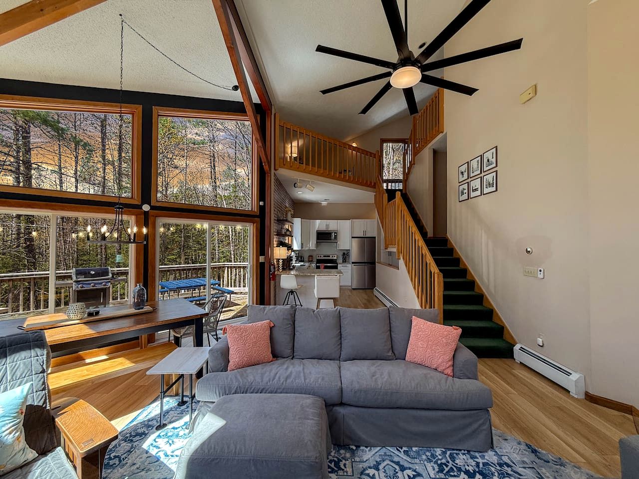 Peaceful Four Bedroom Cabin Retreat in North Conway New Hampshire Near Cranmore Mountain